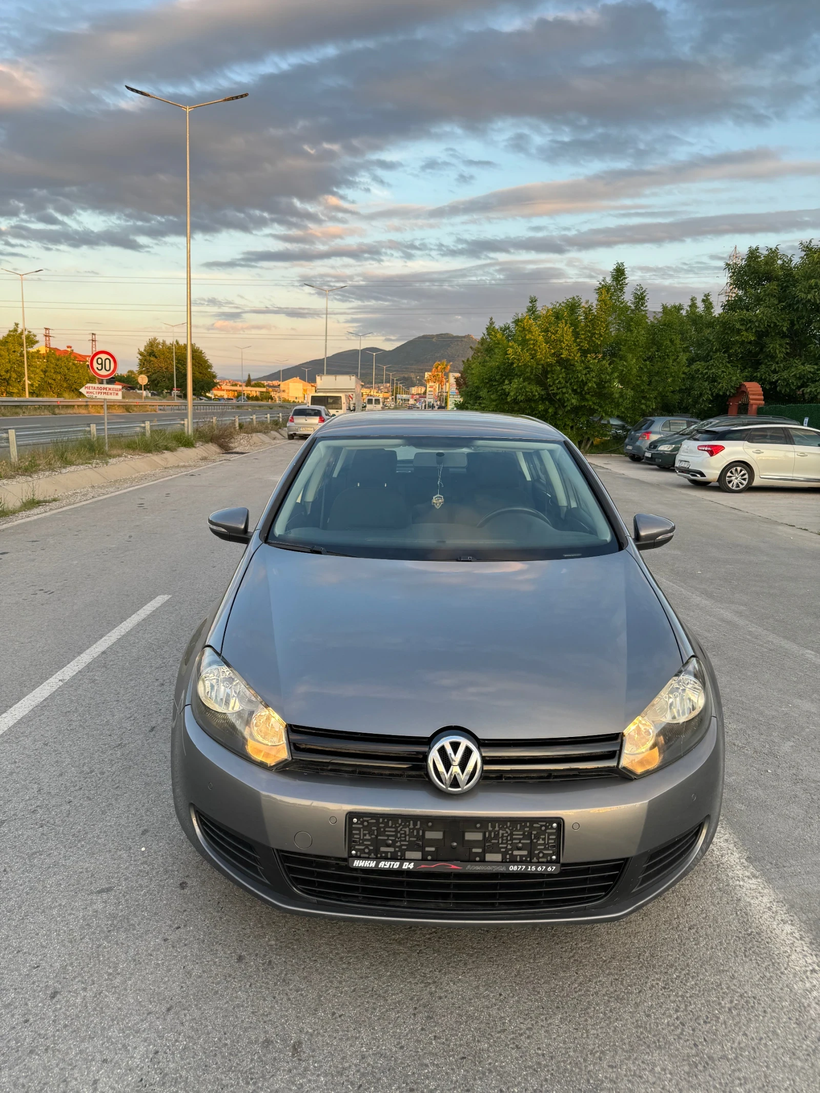 VW Golf 1.6tdi Белгия - изображение 2