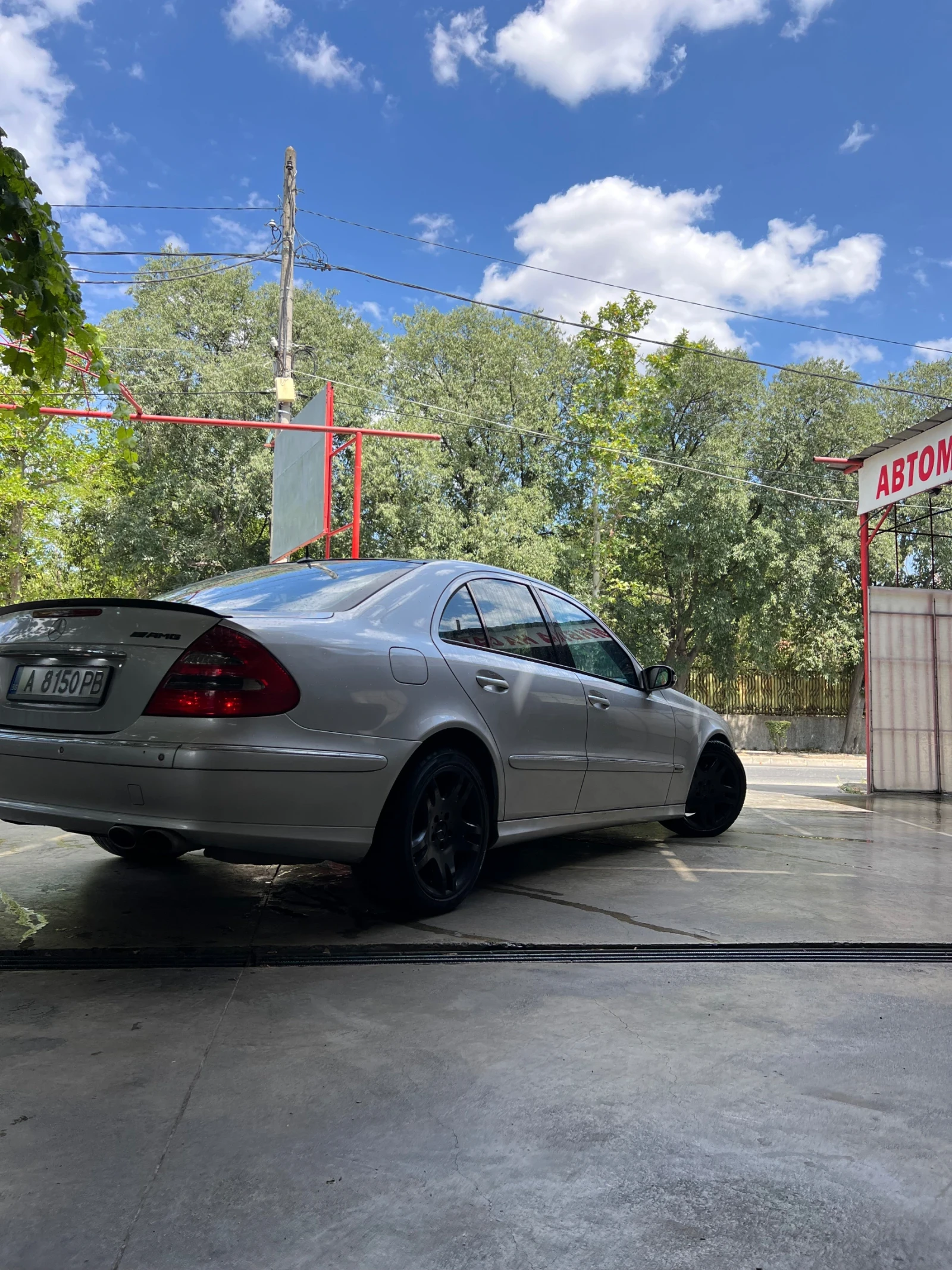 Mercedes-Benz E 320  - изображение 6