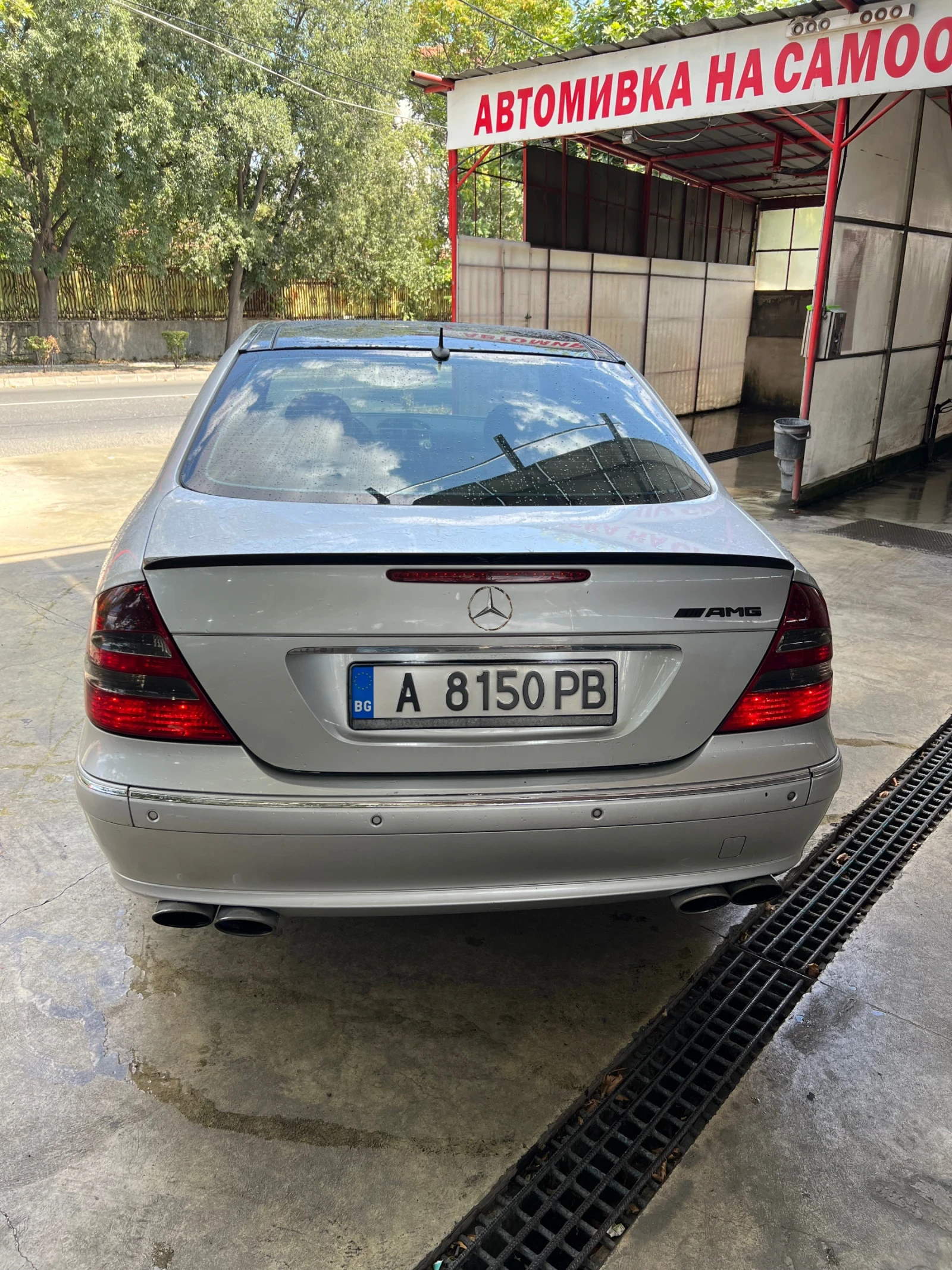 Mercedes-Benz E 320  - изображение 7