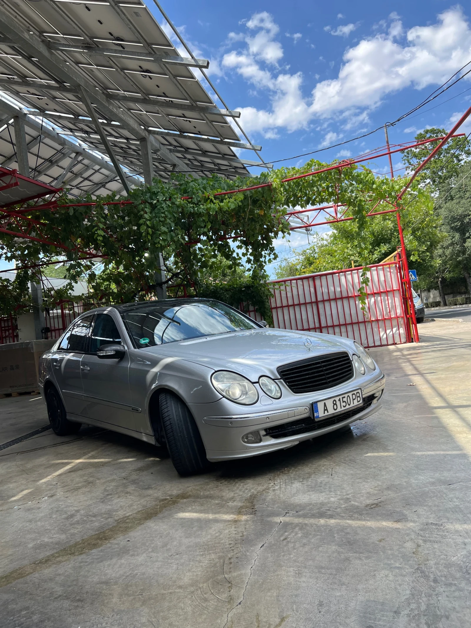 Mercedes-Benz E 320  - изображение 3