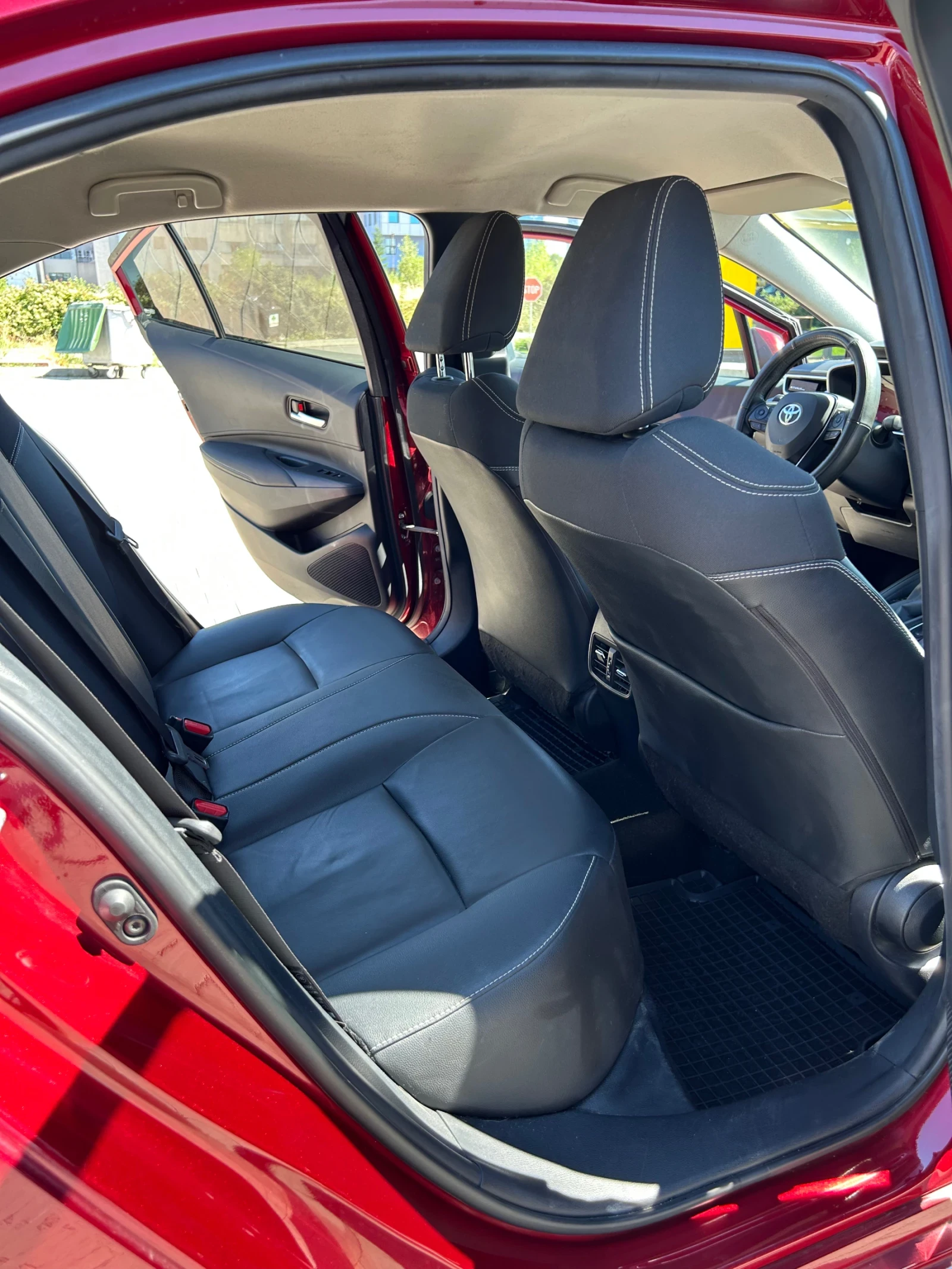 Toyota Corolla 1.6i CVT Luxury Гаранция - изображение 10