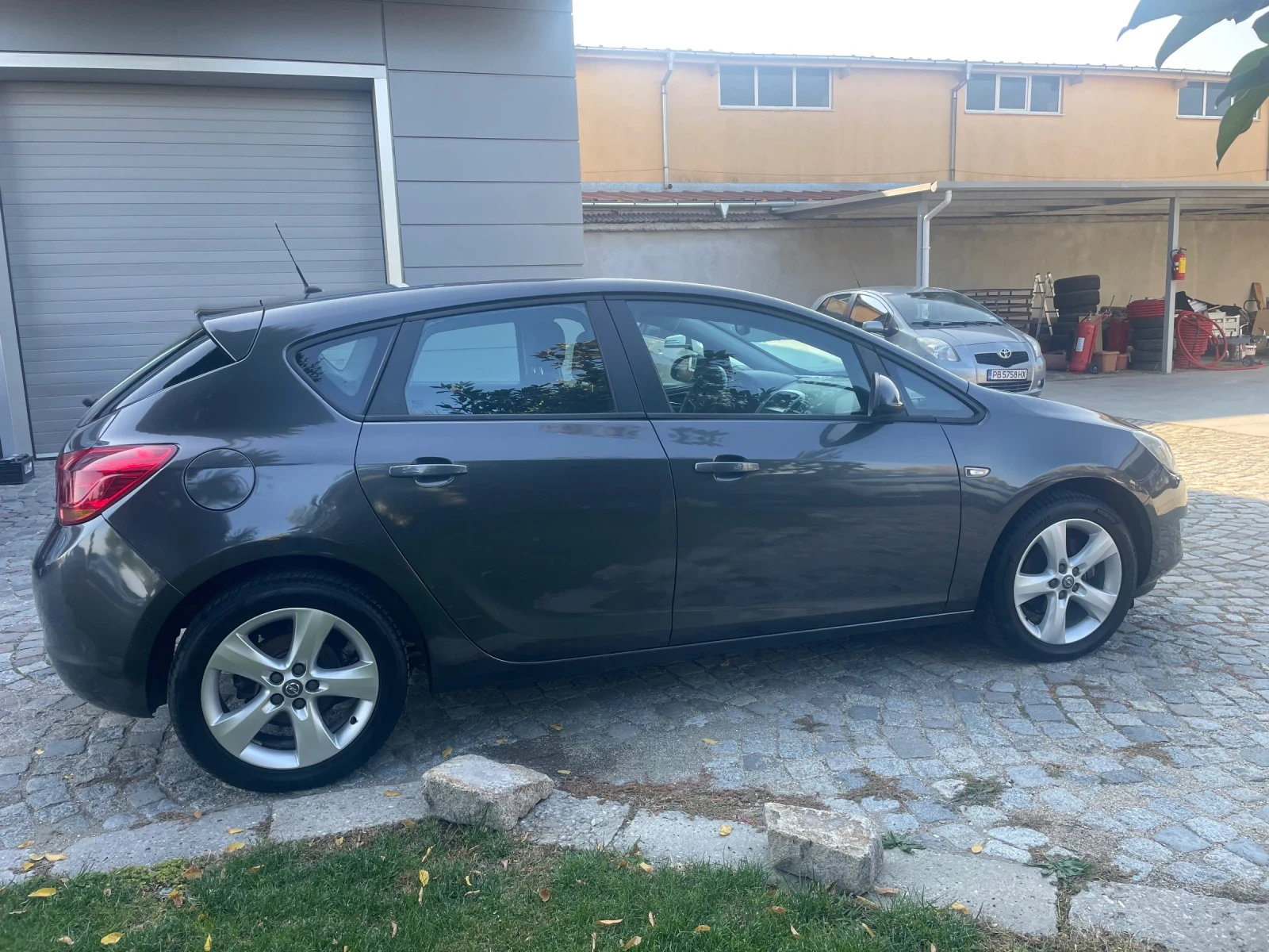 Opel Astra 1.4i Elective - изображение 4
