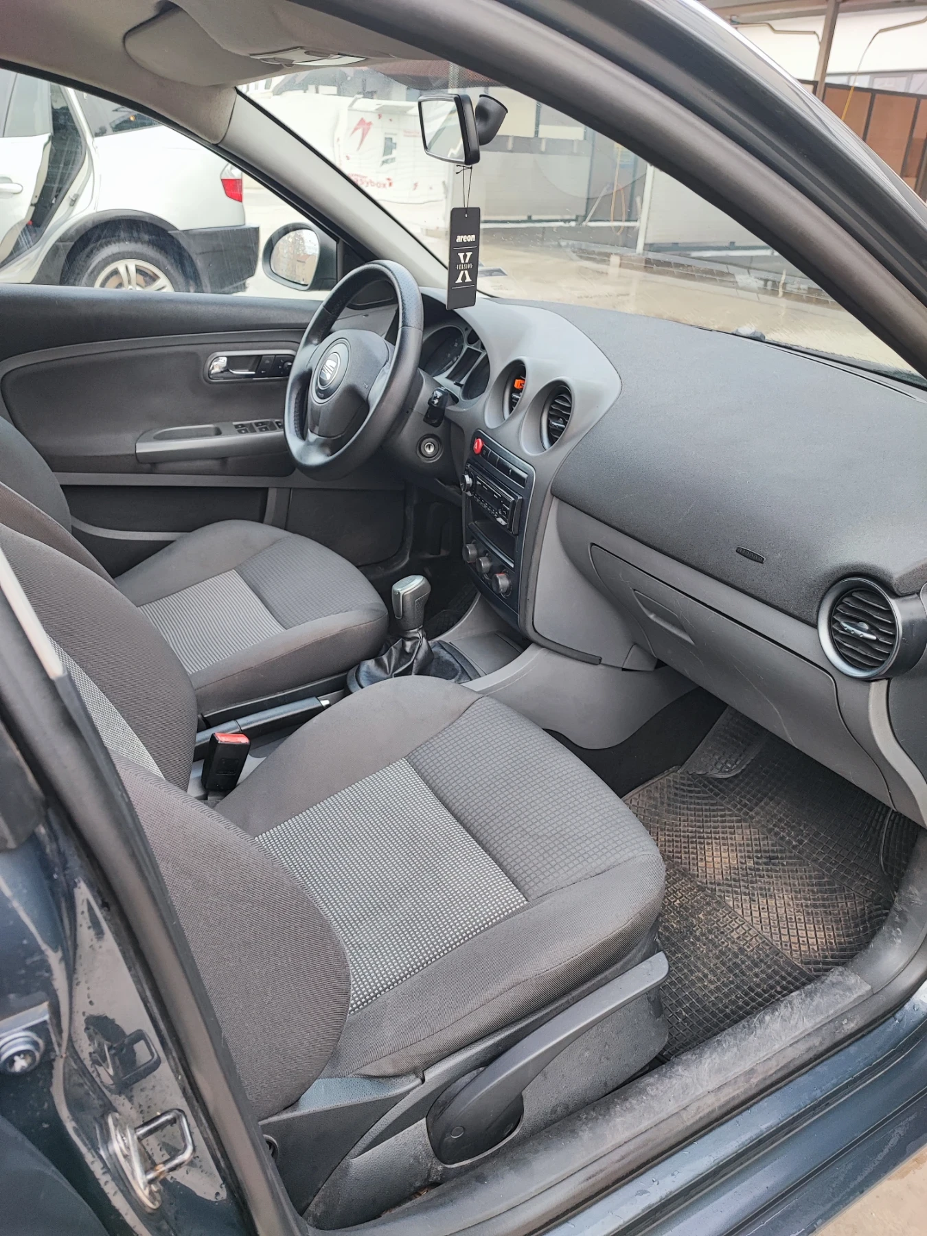 Seat Ibiza  - изображение 6