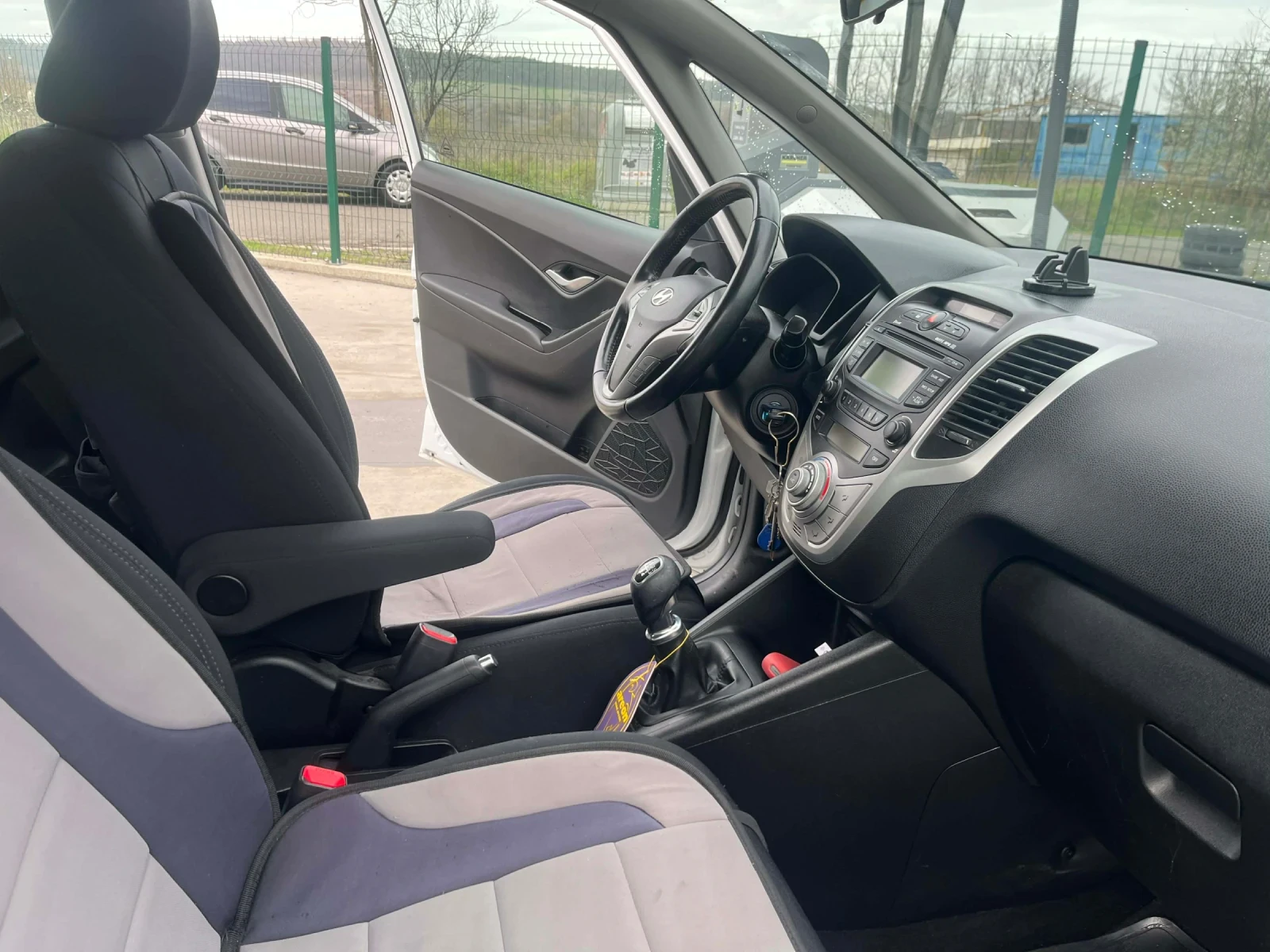 Hyundai Ix20 1.4 - изображение 10