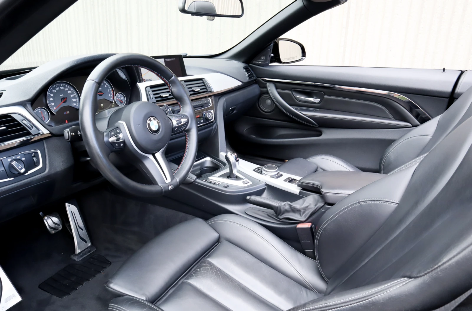 BMW M4 CABRIO - изображение 8