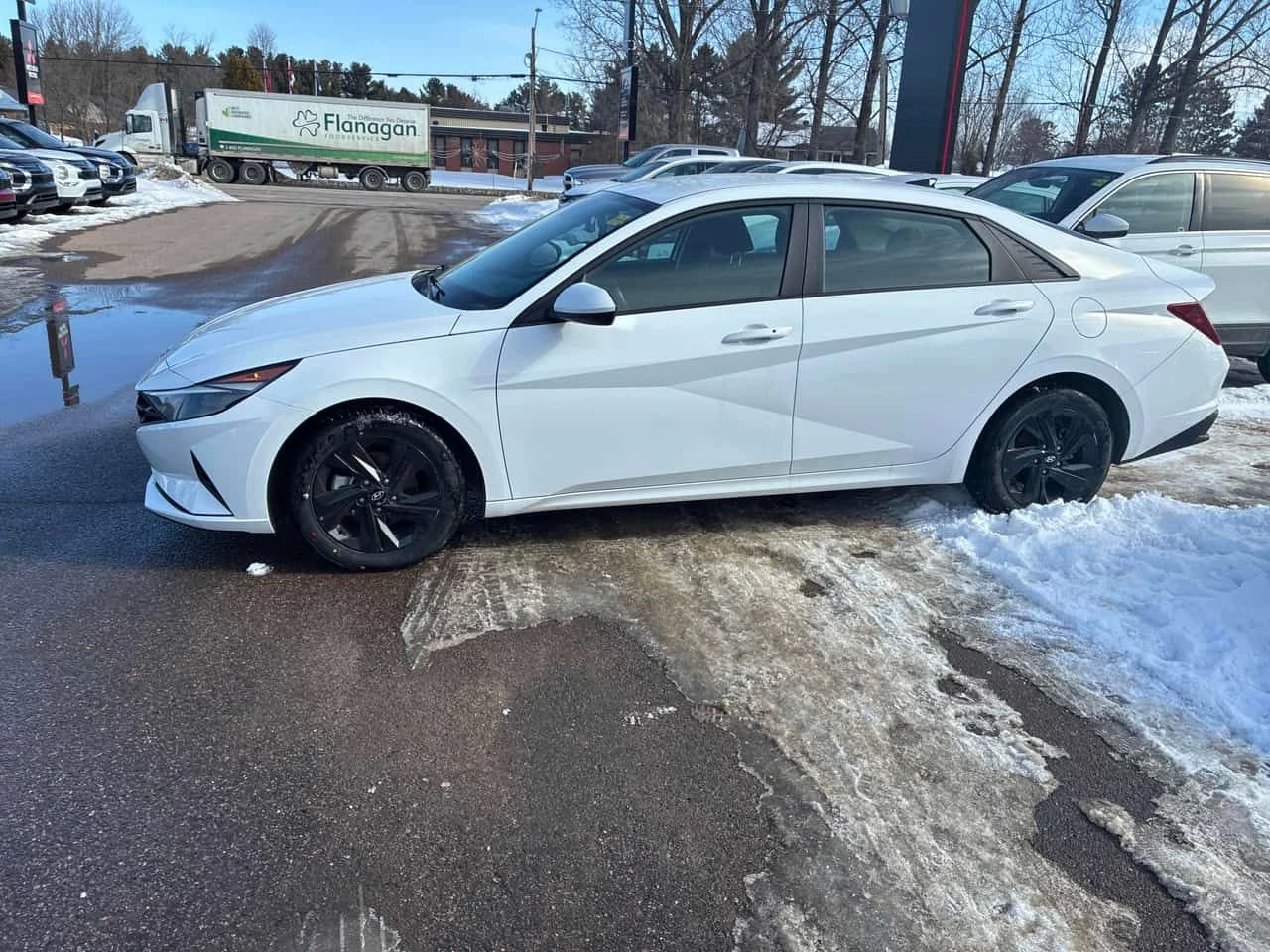 Hyundai Elantra Preferred| ПОДГРЕВИ| ОТ ПРЕДСТАВИТЕЛСТВО| CARFAX - изображение 2