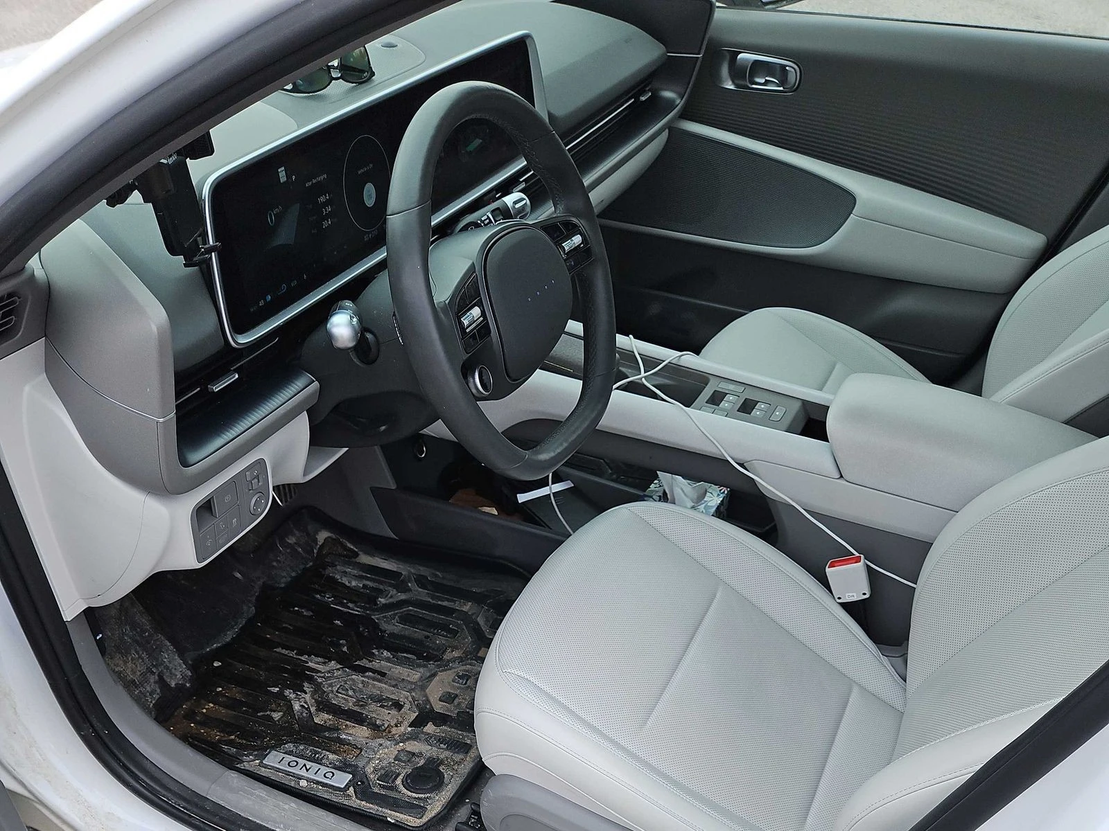 Hyundai Ioniq 6 Preferred Long Range С РЕГИСТРАЦИЯ & АВТО КРЕДИТ, снимка 7 - Автомобили и джипове - 53911941