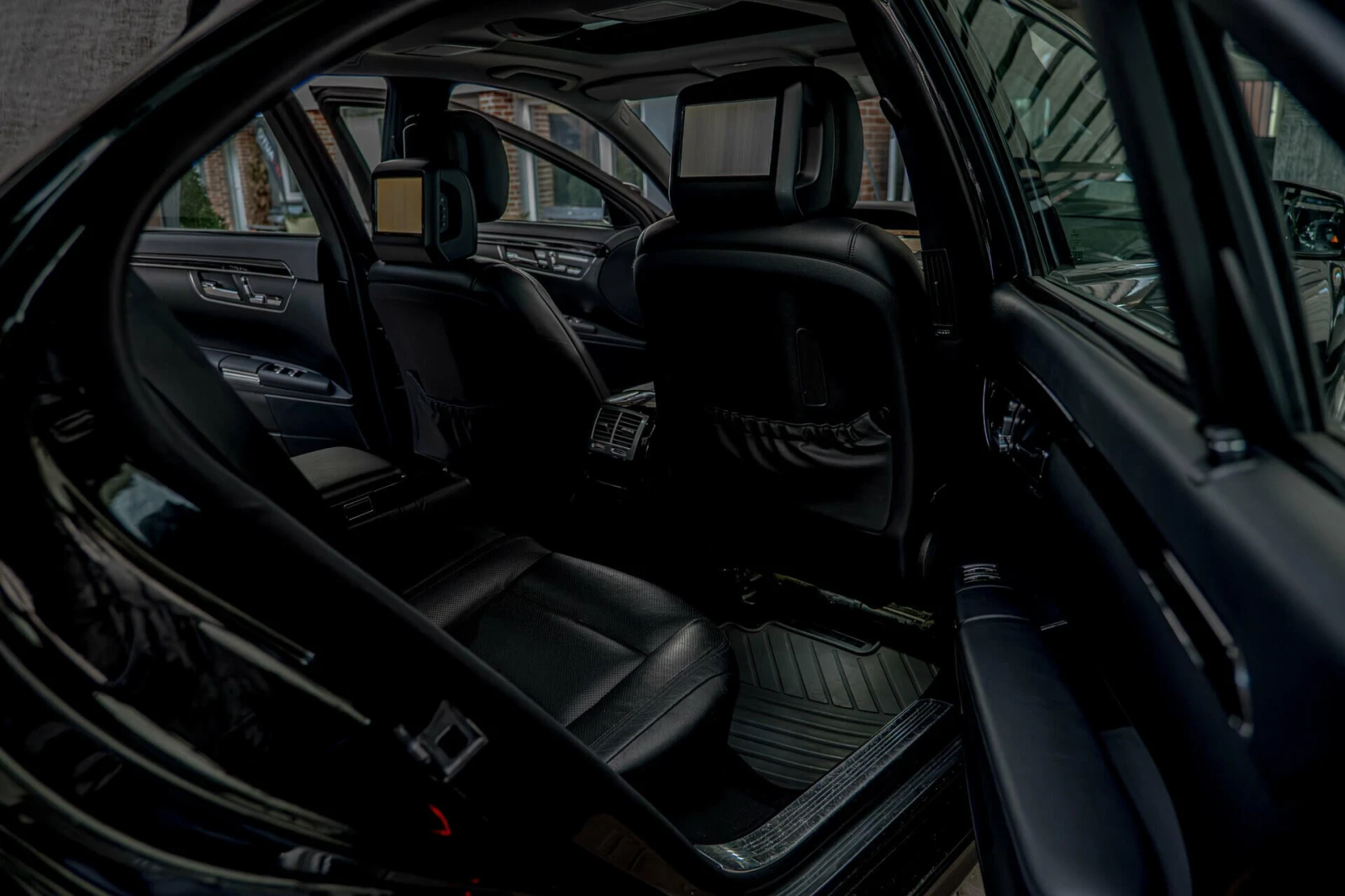 Mercedes-Benz S 350 AMG/4Matic/RSE/Massage/Камера/BiXenon/AirMatic, снимка 8 - Автомобили и джипове - 53998590