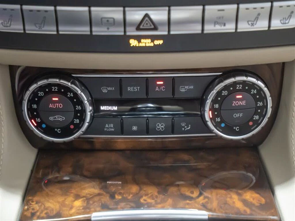 Mercedes-Benz CLS 550 4MATIC* HARMAN KARDON* ОБДУХВАНЕ* КРАЙНА ЦЕНА* , снимка 15 - Автомобили и джипове - 54738570