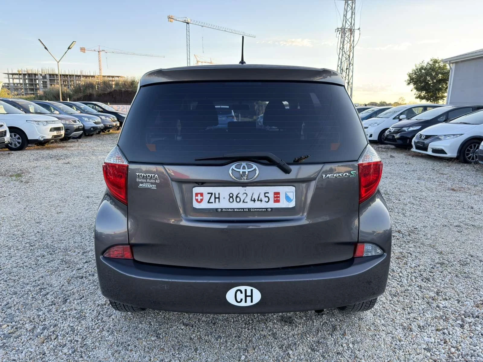 Toyota Verso S 1.3 VVT-i Automat, снимка 7 - Автомобили и джипове - 54974218