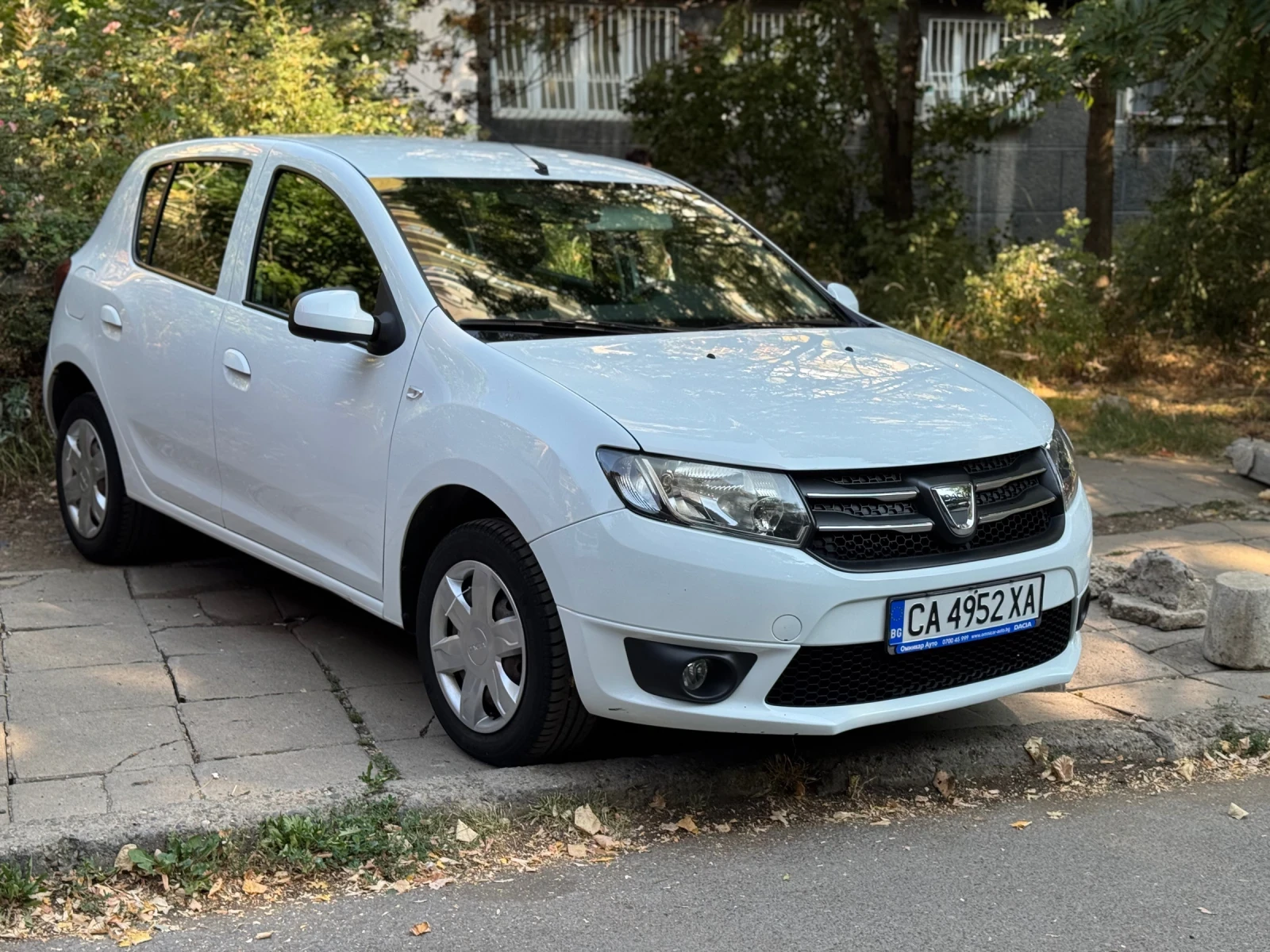 Dacia Sandero, снимка 2 - Автомобили и джипове - 55625647