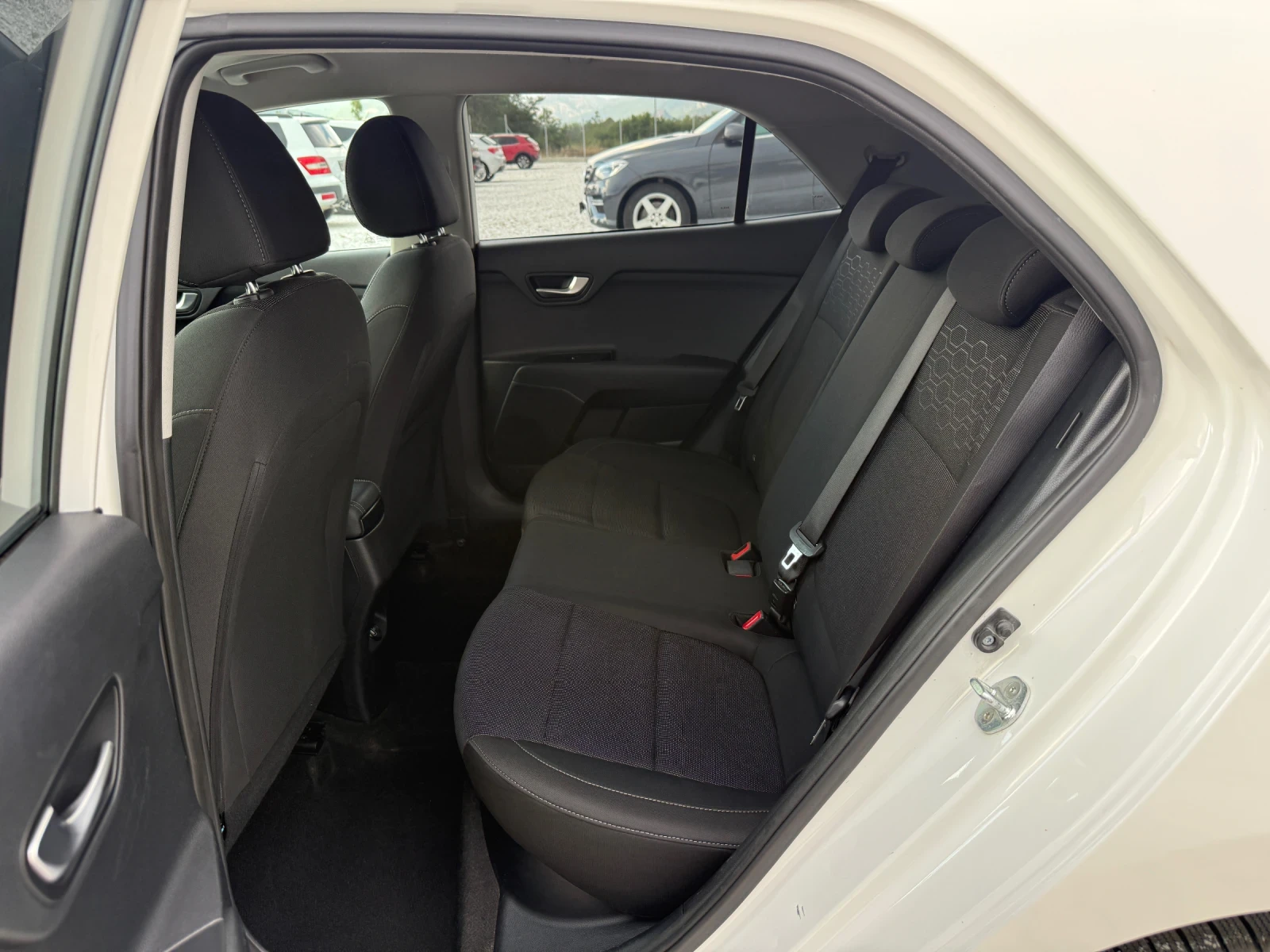 Kia Rio 1.0T-GDI NAVI CAMERA, снимка 12 - Автомобили и джипове - 55930697