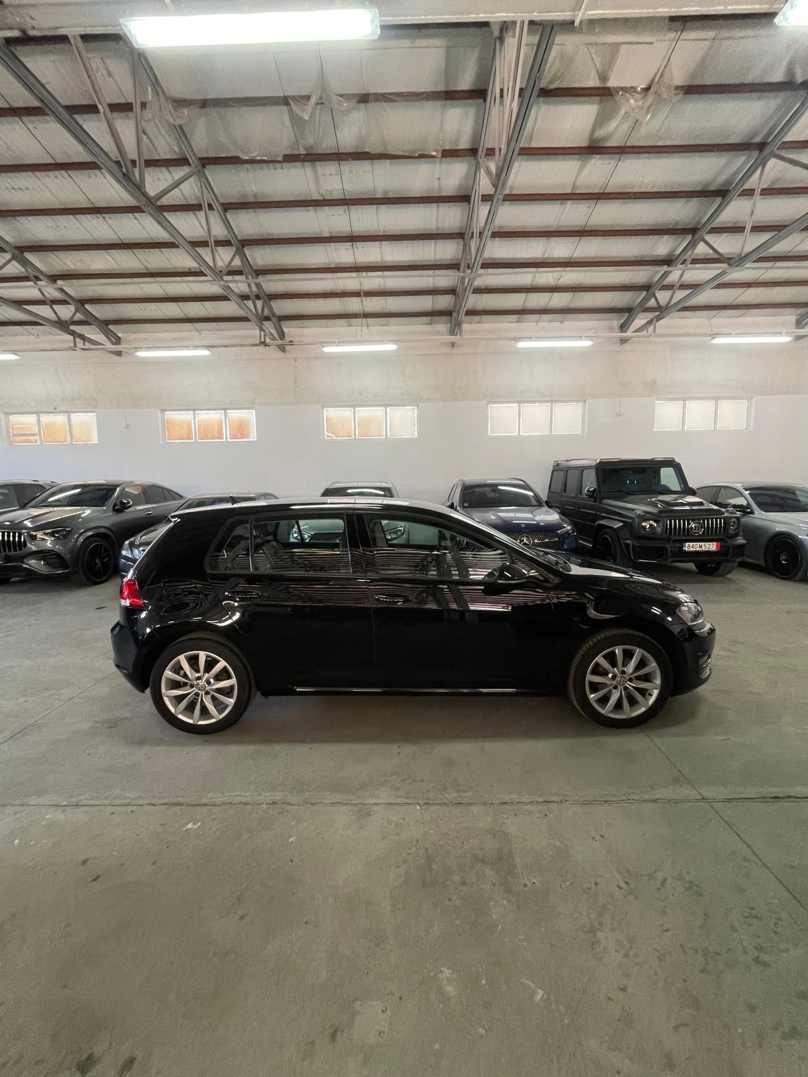 VW Golf 2.0Tdi/лед адаптив/дистр/подгрев/КАТО НОВА!!!, снимка 7 - Автомобили и джипове - 55961213