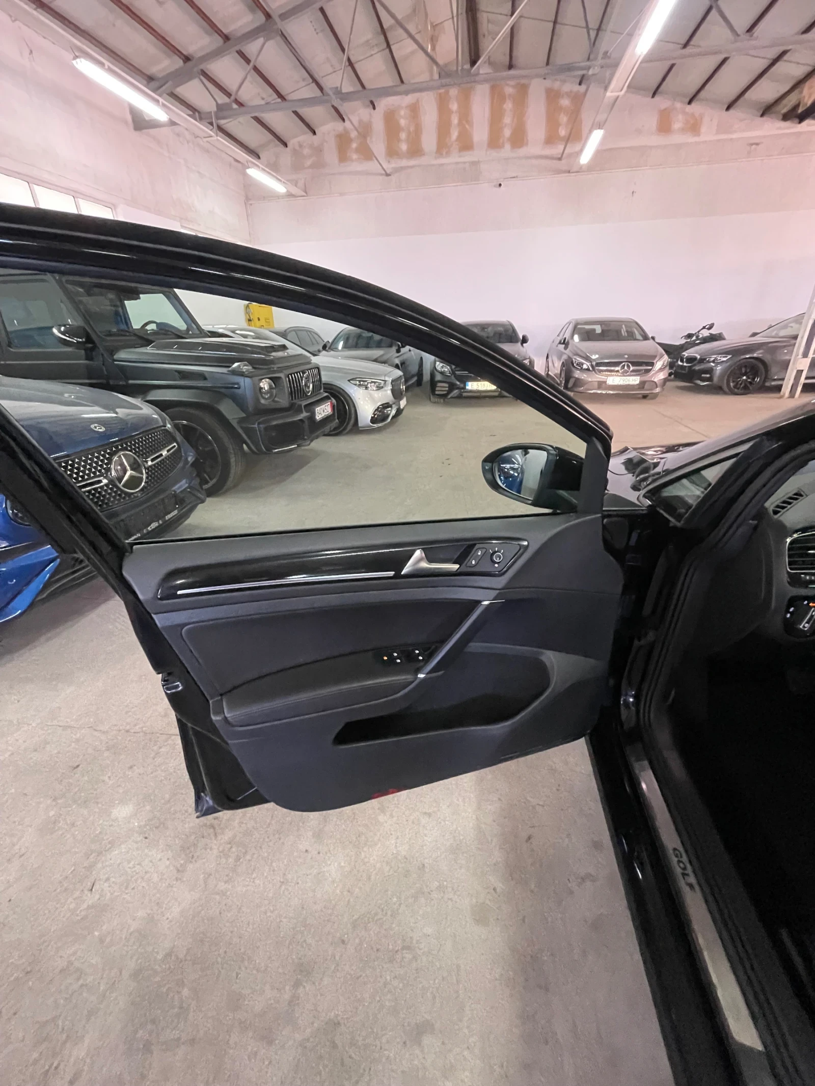 VW Golf 2.0Tdi/лед адаптив/дистр/подгрев/КАТО НОВА!!!, снимка 14 - Автомобили и джипове - 55961213