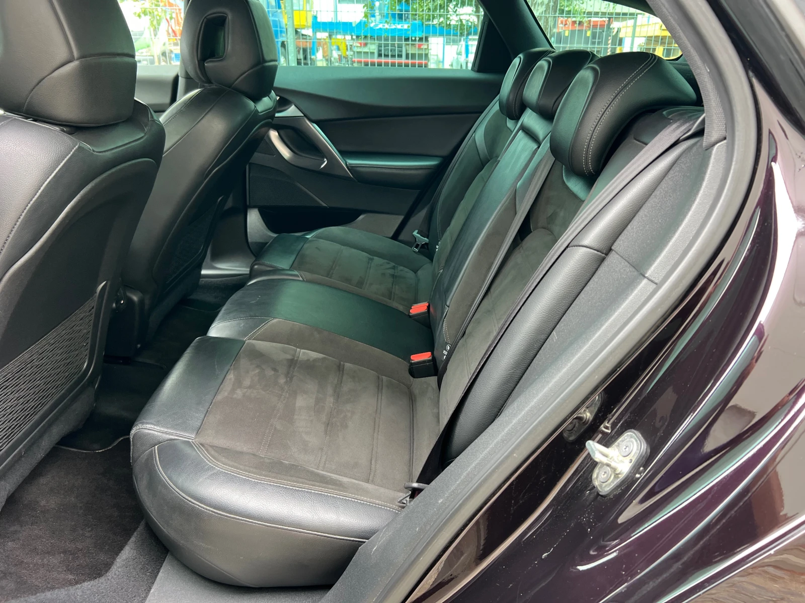 Citroen DS5 1.6 HDI FACELIFT* LED* NAVI* PANORAMA* CAMERA, снимка 17 - Автомобили и джипове - 56099936