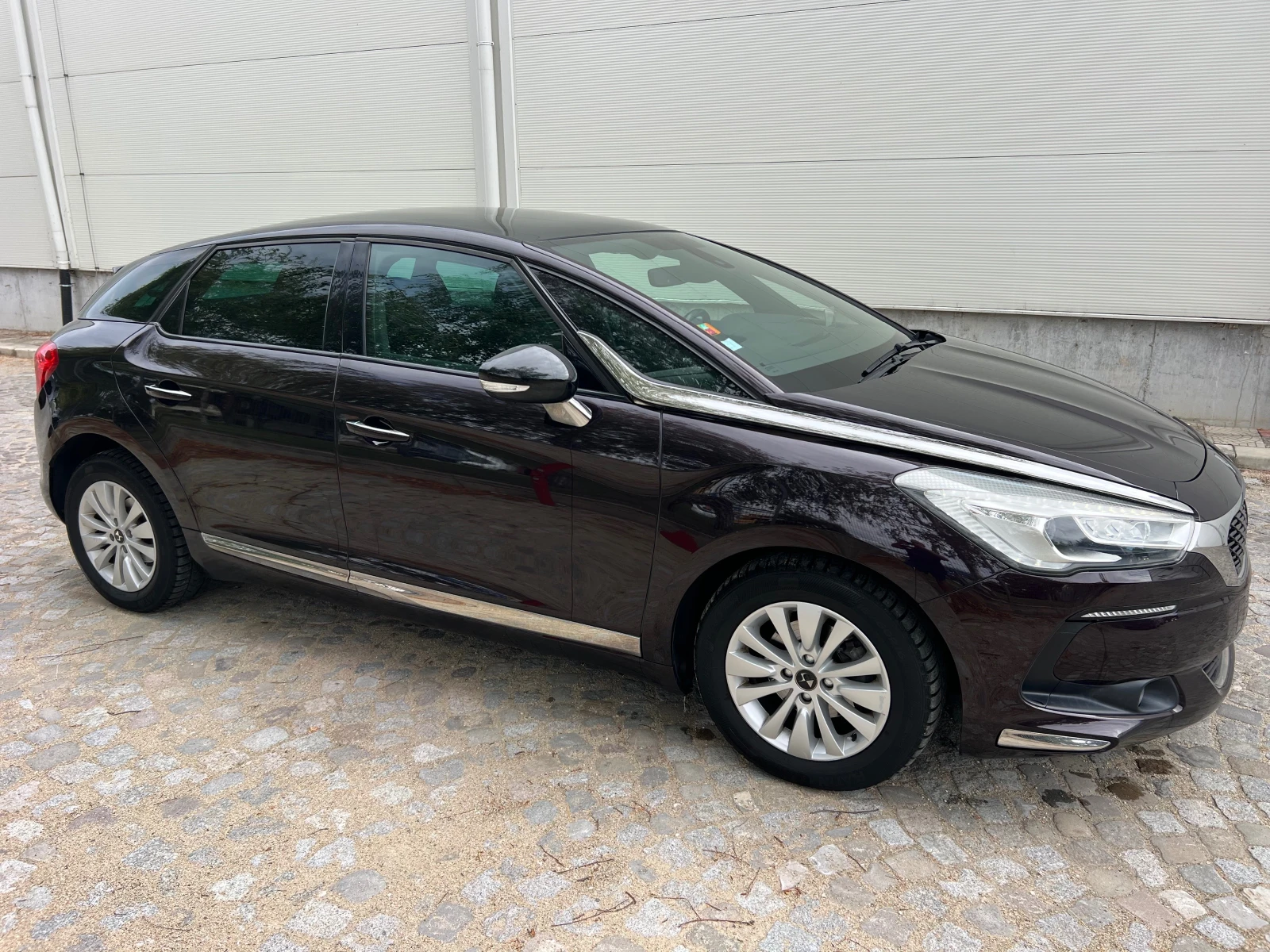 Citroen DS5 1.6 HDI FACELIFT* LED* NAVI* PANORAMA* CAMERA, снимка 7 - Автомобили и джипове - 56099936