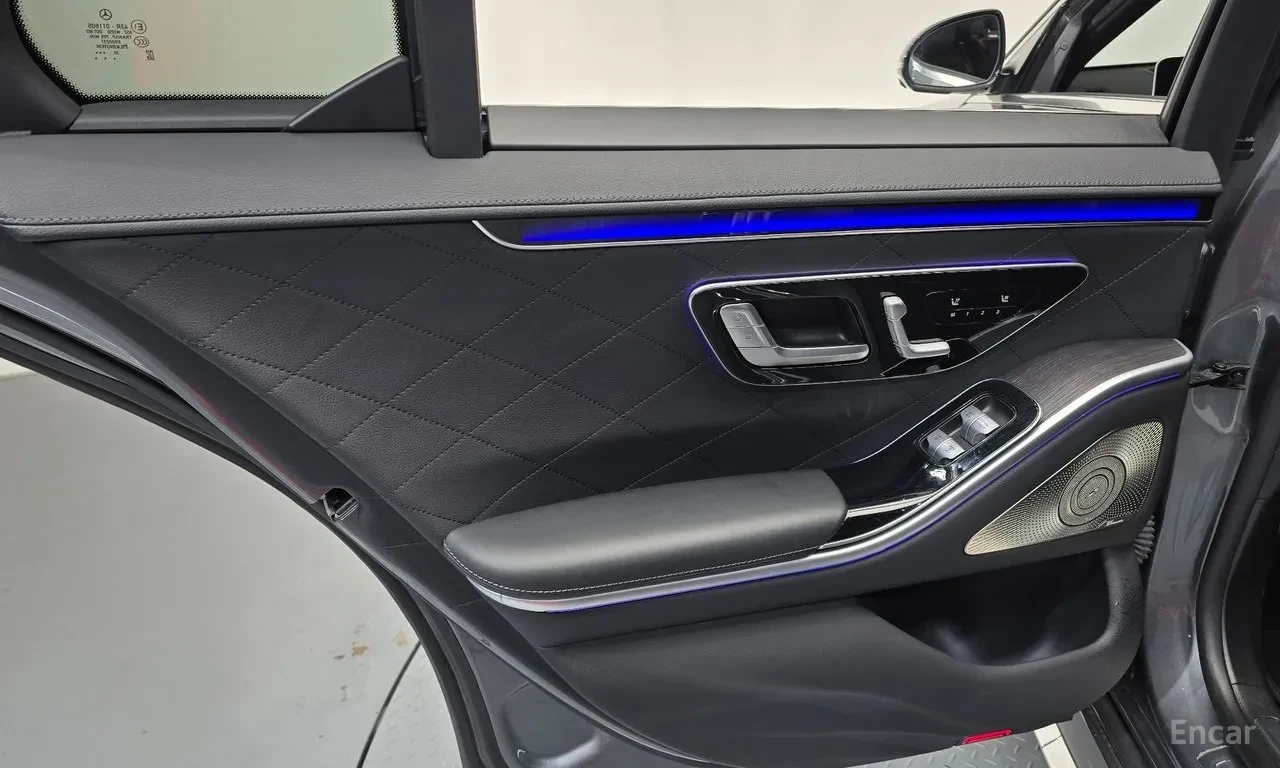 Mercedes-Benz S 400 4M / 360 / SOFT CLOSE / PANO / DISTR / HUD / ОБДУХ, снимка 10 - Автомобили и джипове - 56122340