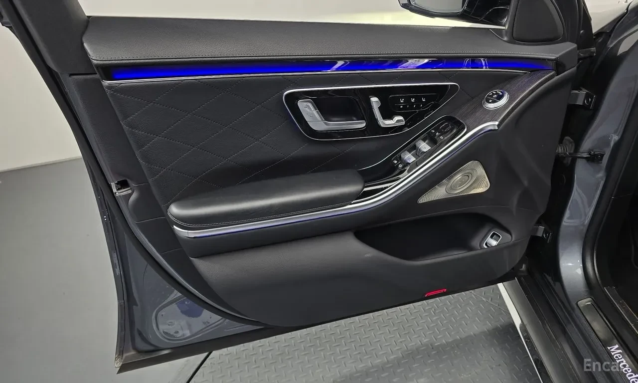 Mercedes-Benz S 400 4M / 360 / SOFT CLOSE / PANO / DISTR / HUD / ОБДУХ, снимка 9 - Автомобили и джипове - 56122340