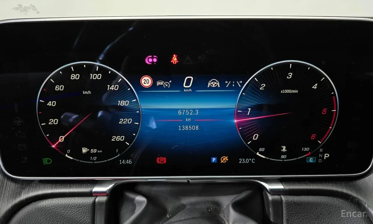 Mercedes-Benz S 400 4M / 360 / SOFT CLOSE / PANO / DISTR / HUD / ОБДУХ, снимка 8 - Автомобили и джипове - 56122340