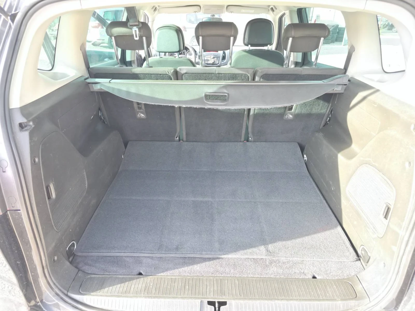 Opel Zafira 2.0CDTI-131PS, снимка 13 - Автомобили и джипове - 56434524