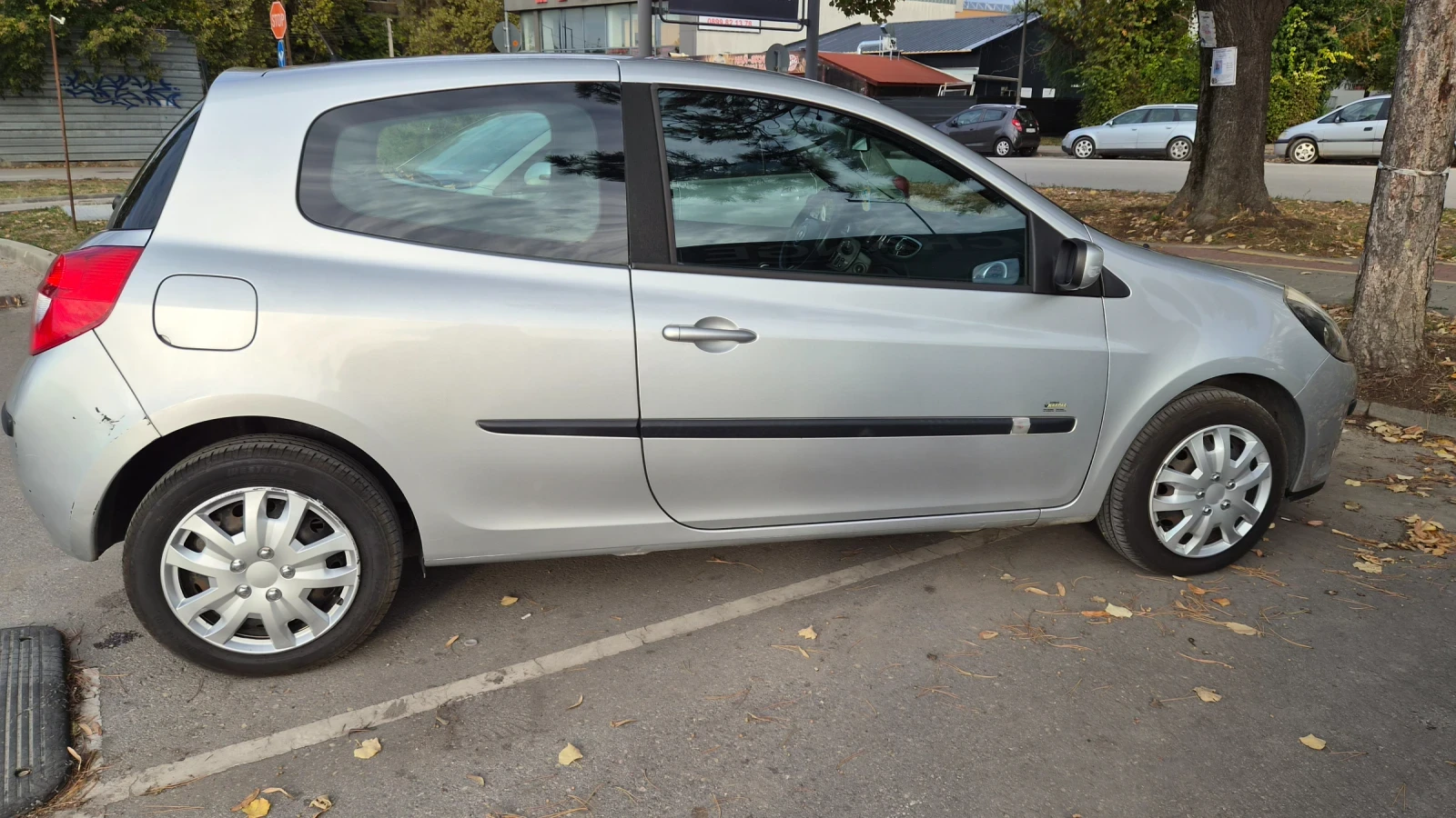 Renault Clio 1.2  75кс, снимка 5 - Автомобили и джипове - 56528655