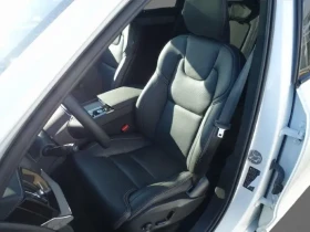 Volvo Xc90 T8 Recharge AWD = Ultra = 7 Seats Гаранция, снимка 4