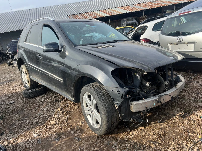 Mercedes-Benz ML 350CDI , снимка 3 - Автомобили и джипове - 39324158