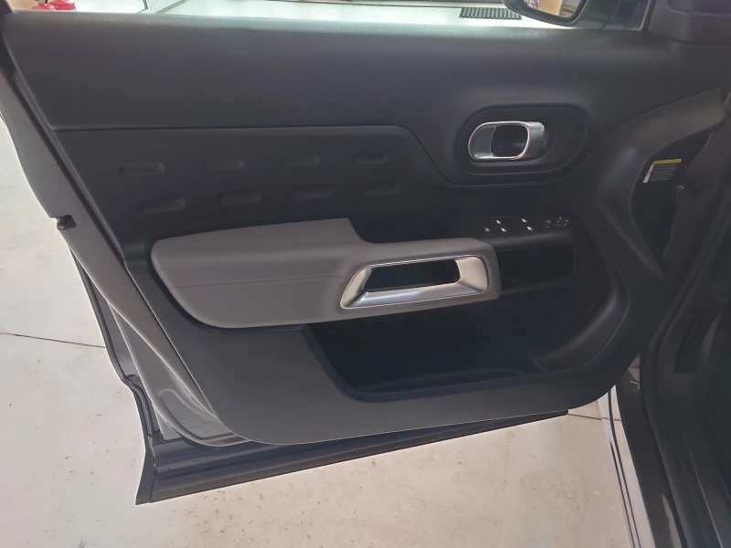 Citroen C5 Aircross, снимка 8 - Автомобили и джипове - 50994972