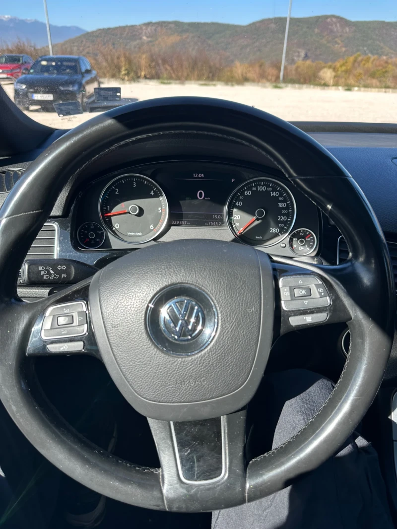 VW Touareg 4.2 TDI / 340к.с., снимка 12 - Автомобили и джипове - 52364474