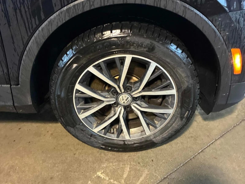 VW Tiguan * Comfortline * CARFAX * БЕЗ ПЪРВОНАЧАЛНА ВНОСКА, снимка 7 - Автомобили и джипове - 52877548