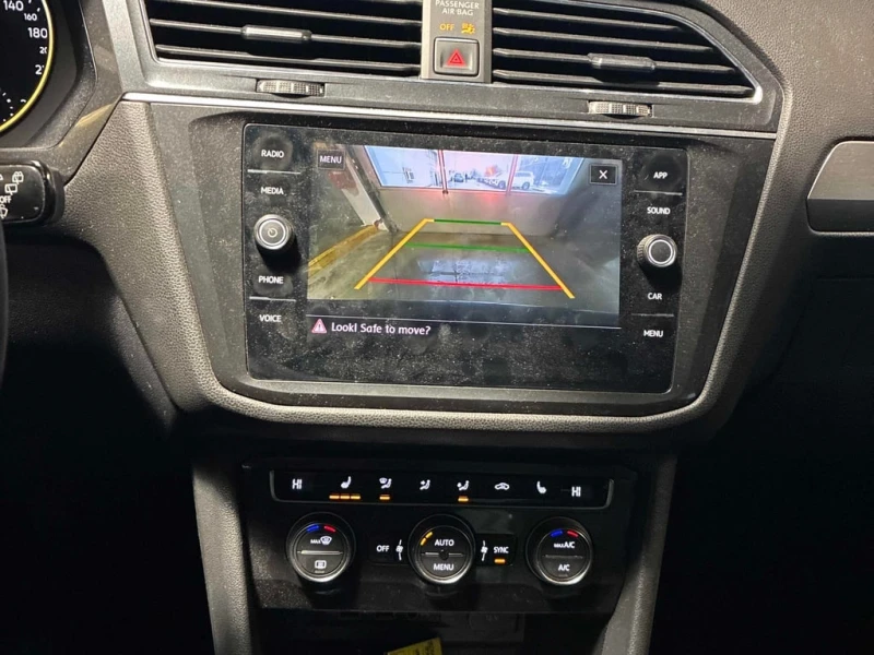 VW Tiguan * Comfortline * CARFAX * БЕЗ ПЪРВОНАЧАЛНА ВНОСКА, снимка 9 - Автомобили и джипове - 52877548