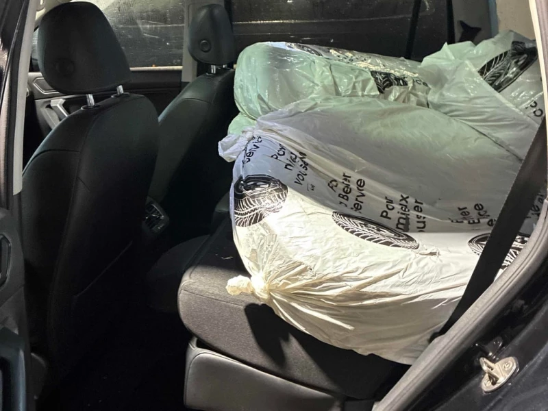 VW Tiguan * Comfortline * CARFAX * БЕЗ ПЪРВОНАЧАЛНА ВНОСКА, снимка 13 - Автомобили и джипове - 52877548