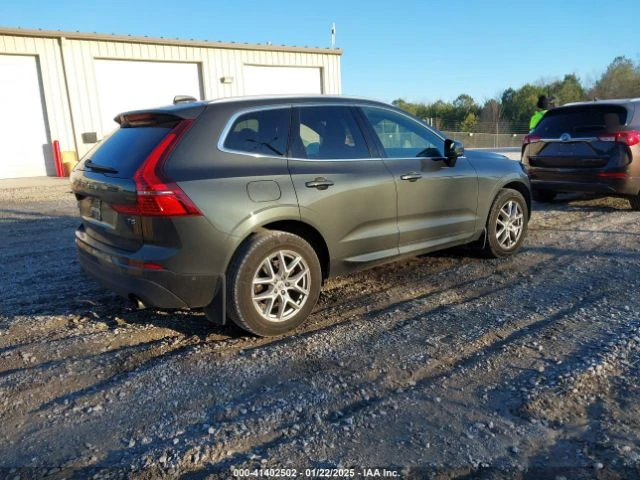 Volvo XC60 MOMENTUM* ДИГИТАЛНО* ТАБЛО* ПОДГРЕВ* КАМЕРА* МАСАЖ, снимка 2 - Автомобили и джипове - 49505730