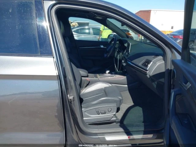 Audi SQ5 3.0T PREMIUM, снимка 5 - Автомобили и джипове - 52735917