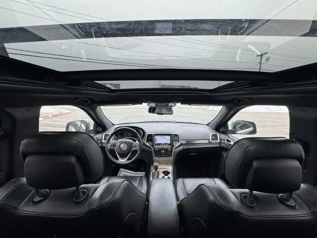 Jeep Grand cherokee Overland, снимка 14 - Автомобили и джипове - 55508824