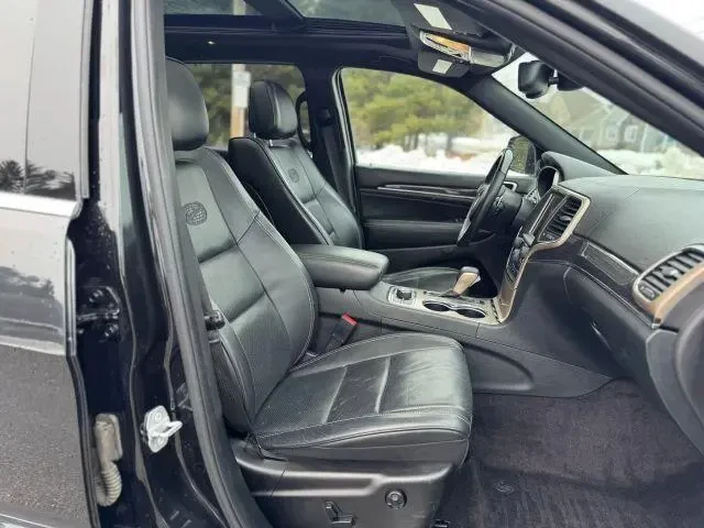 Jeep Grand cherokee Overland, снимка 10 - Автомобили и джипове - 55508824