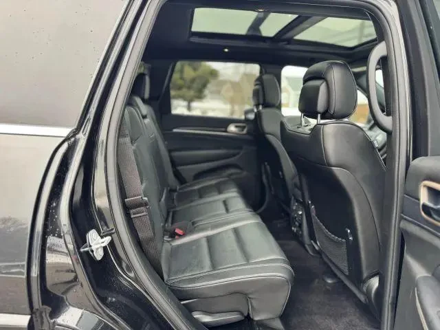 Jeep Grand cherokee Overland, снимка 13 - Автомобили и джипове - 55508824