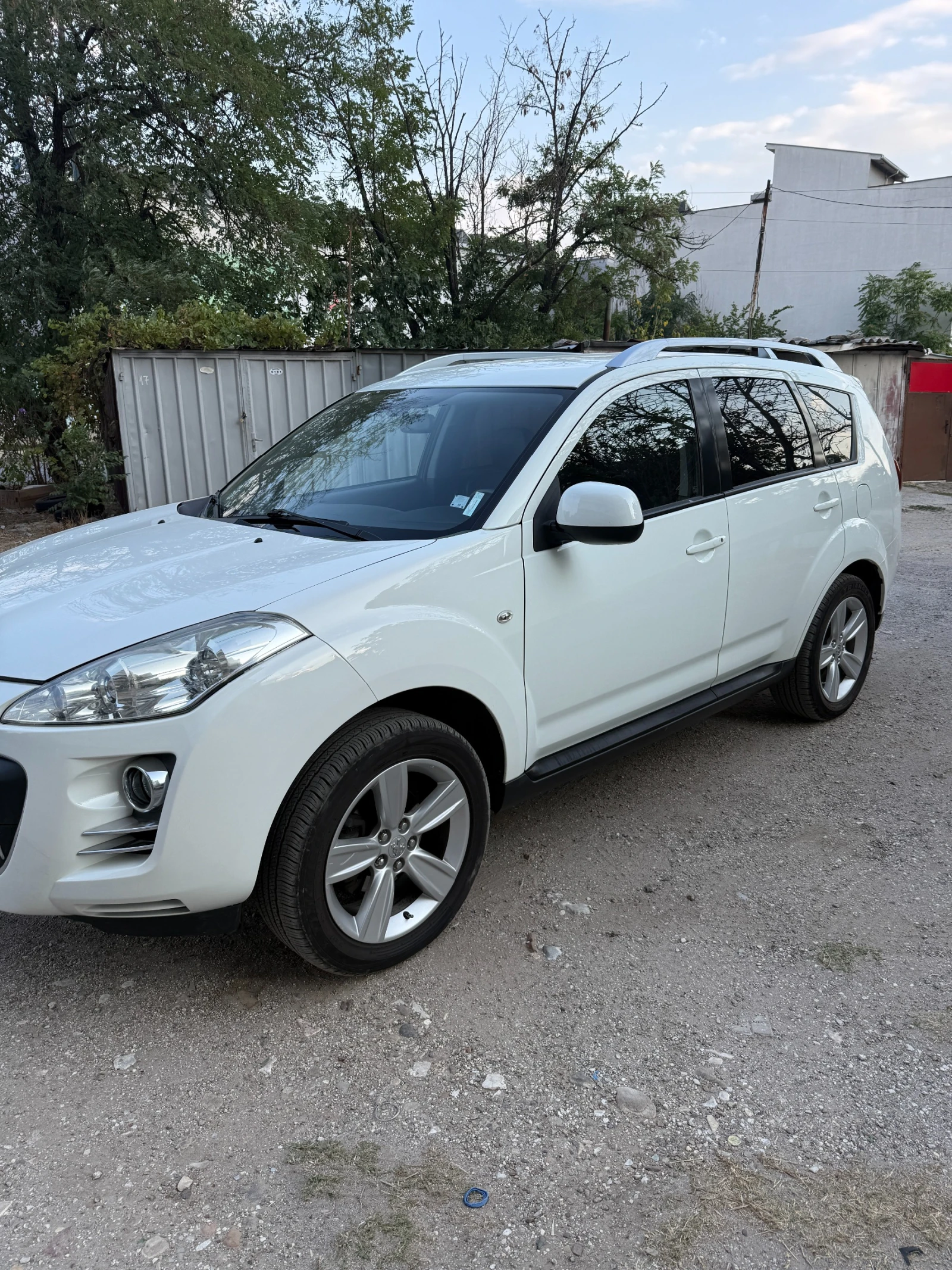 Peugeot 4007 2.2 TD (156 Hp) - изображение 3