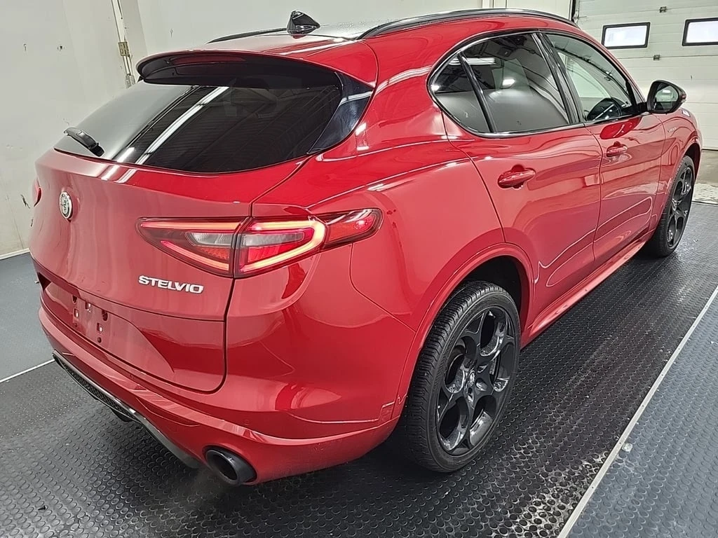 Alfa Romeo Stelvio * VELOCE * CARFAX * БЕЗ ПЪРВОНАЧАЛНА ВНОСКА - изображение 3