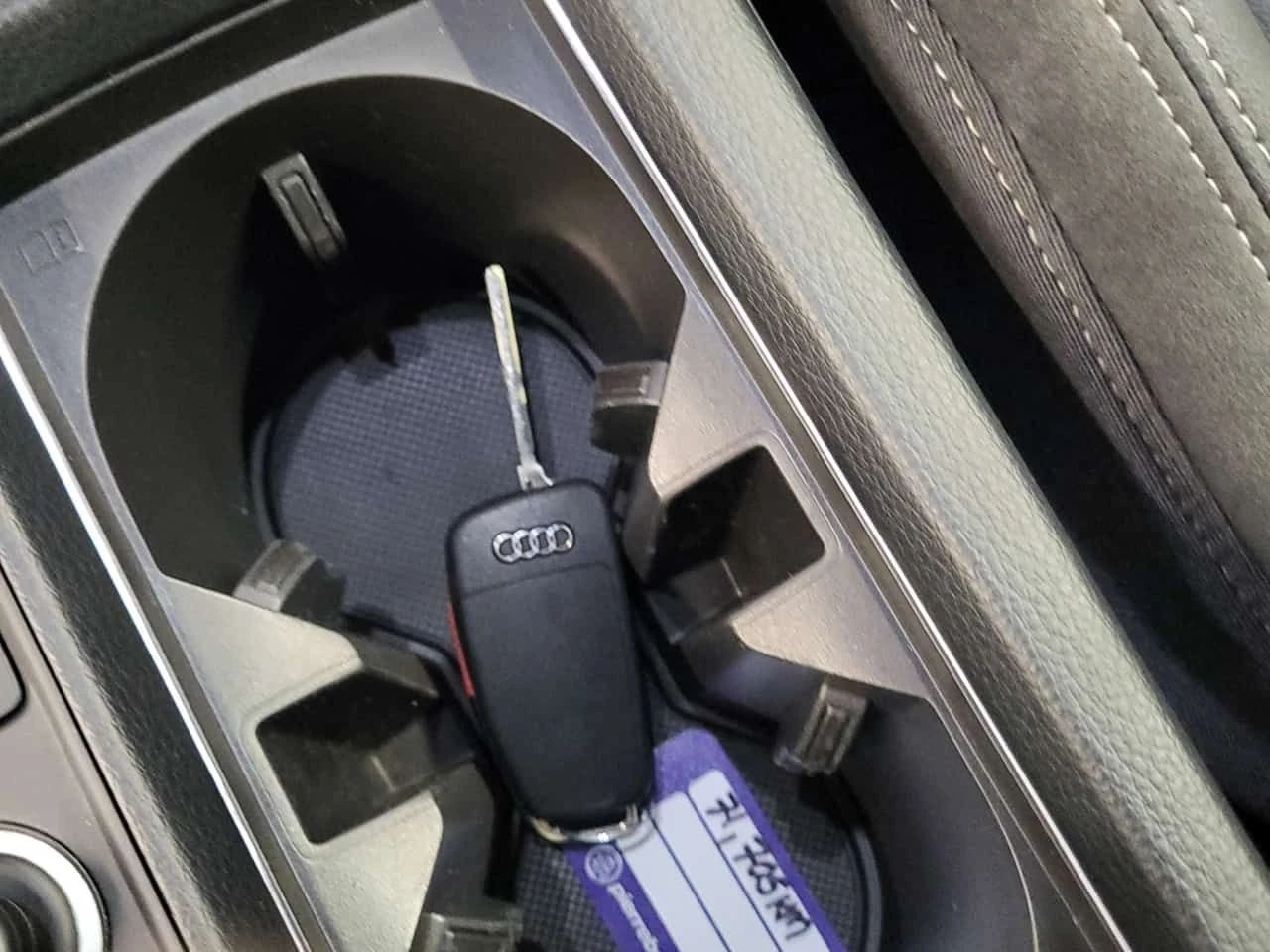 Audi Q3 S line//PROGRESSIV /CARFAX /Подгрев/Панорама/, снимка 10 - Автомобили и джипове - 53880488