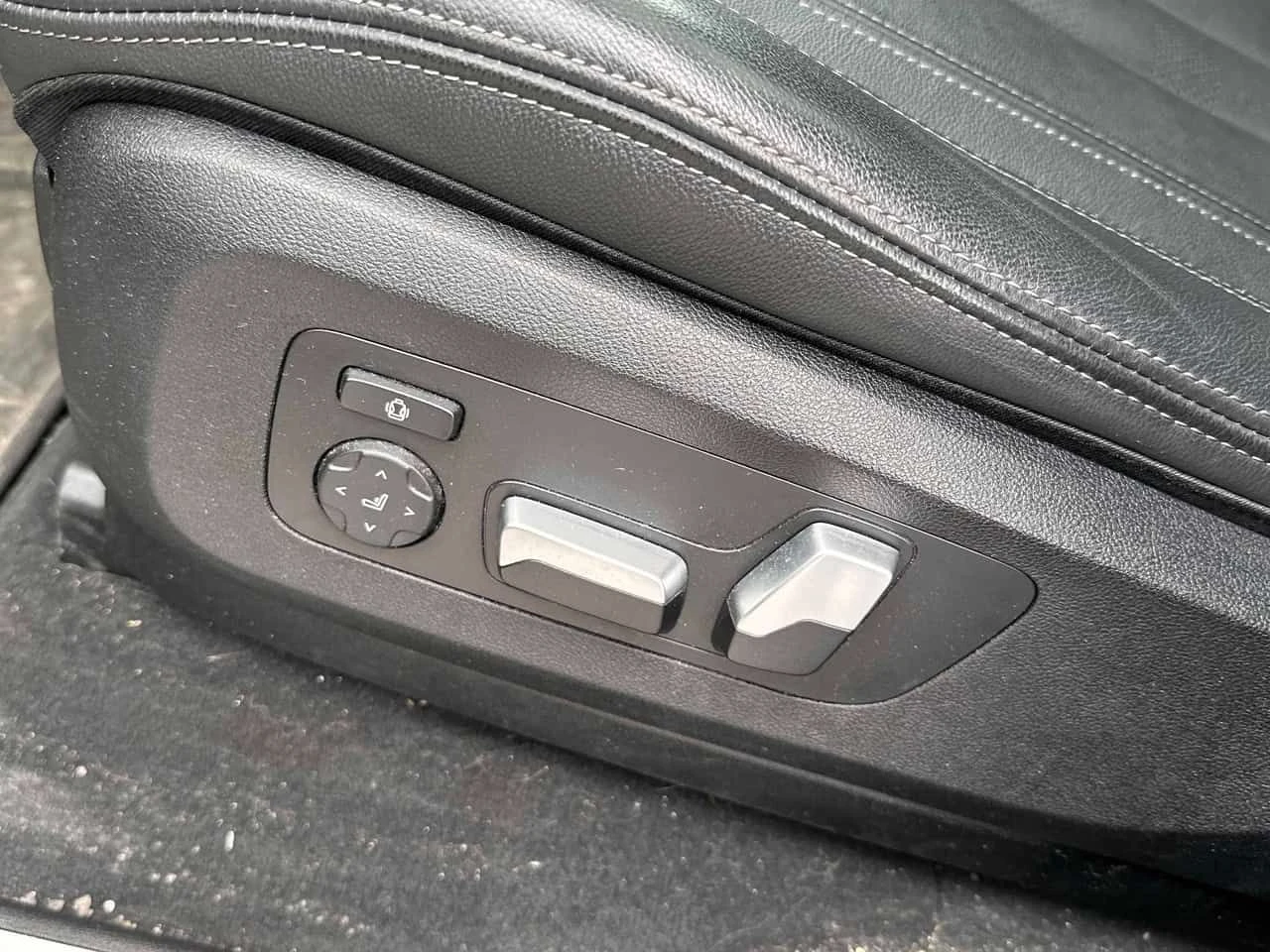 BMW X5 xDrive40i M SPORT/360 CAM/ПАНОРАМА/ПОДГРЕВИ, снимка 12 - Автомобили и джипове - 54071665