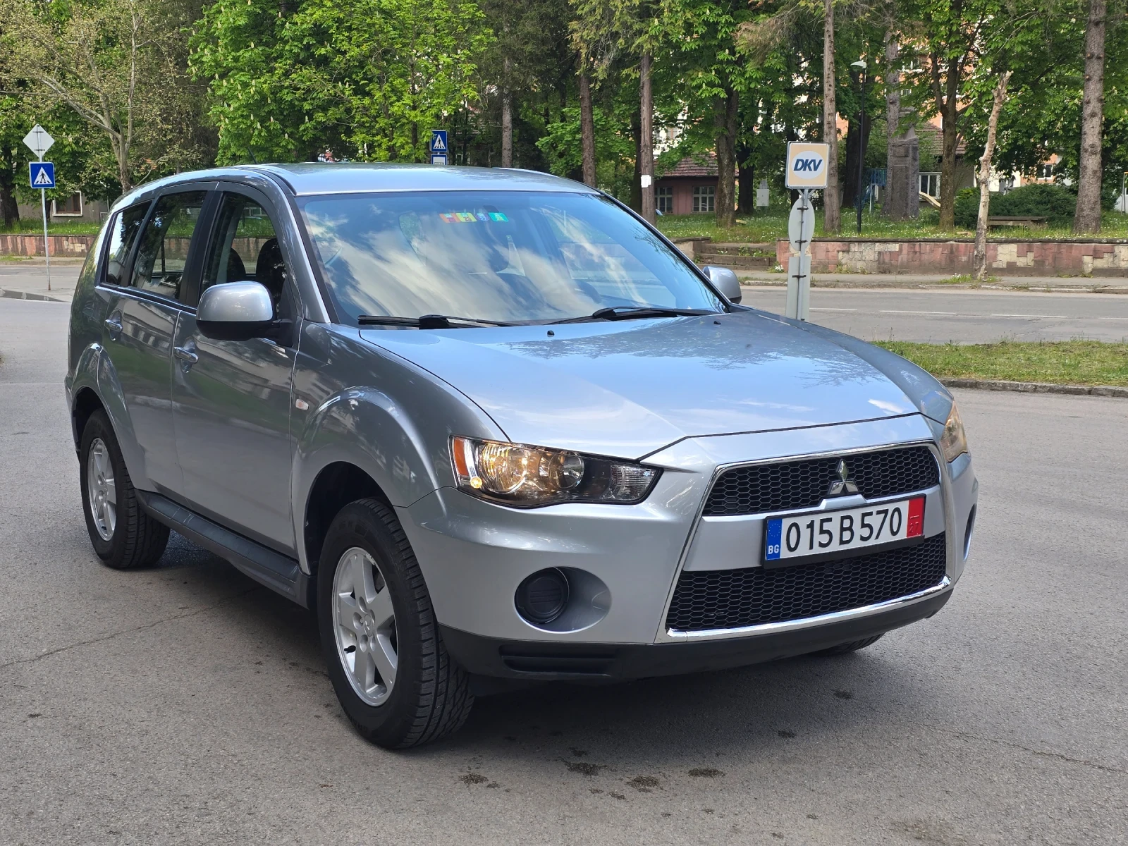 Mitsubishi Outlander 2.0i ШВЕЙЦАРИЯ , снимка 3 - Автомобили и джипове - 54503254