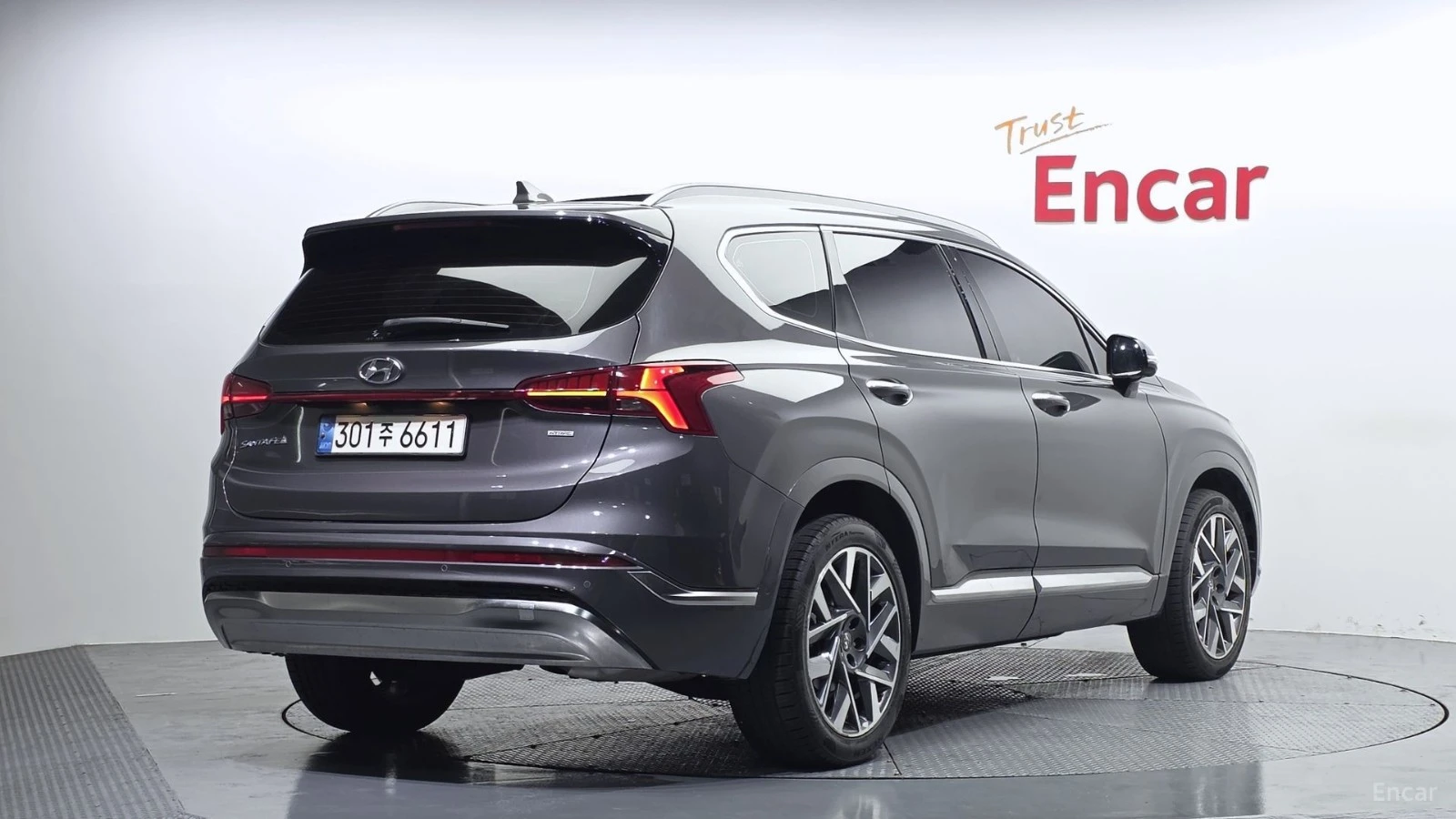 Hyundai Santa fe 2.5T* 4WD* CALLIGRAPHY* ПОДГРЕВ* ОБДУХВАНЕ* ПАНО* , снимка 2 - Автомобили и джипове - 55491881
