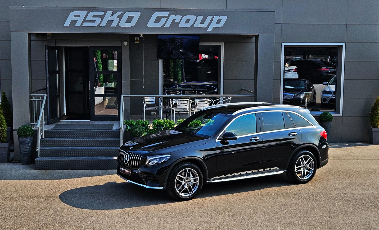Mercedes-Benz GLC 250 AMG/GERMANY/360CAMERA/PANO/AIR/AMBI/LINE ASSYS/LIZ, снимка 17 - Автомобили и джипове - 55717126