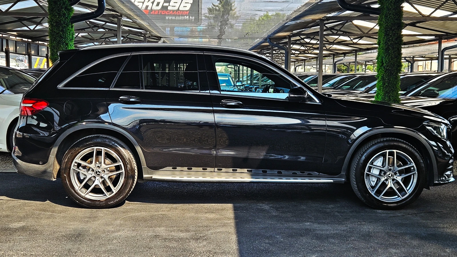 Mercedes-Benz GLC 250 AMG/GERMANY/360CAMERA/PANO/AIR/AMBI/LINE ASSYS/LIZ, снимка 4 - Автомобили и джипове - 55717126