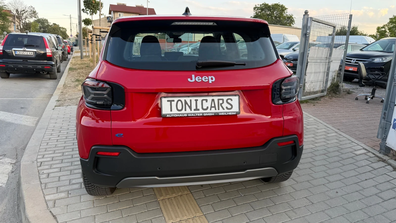 Jeep Avenger 18500km.  Rubi Red, снимка 3 - Автомобили и джипове - 56129235