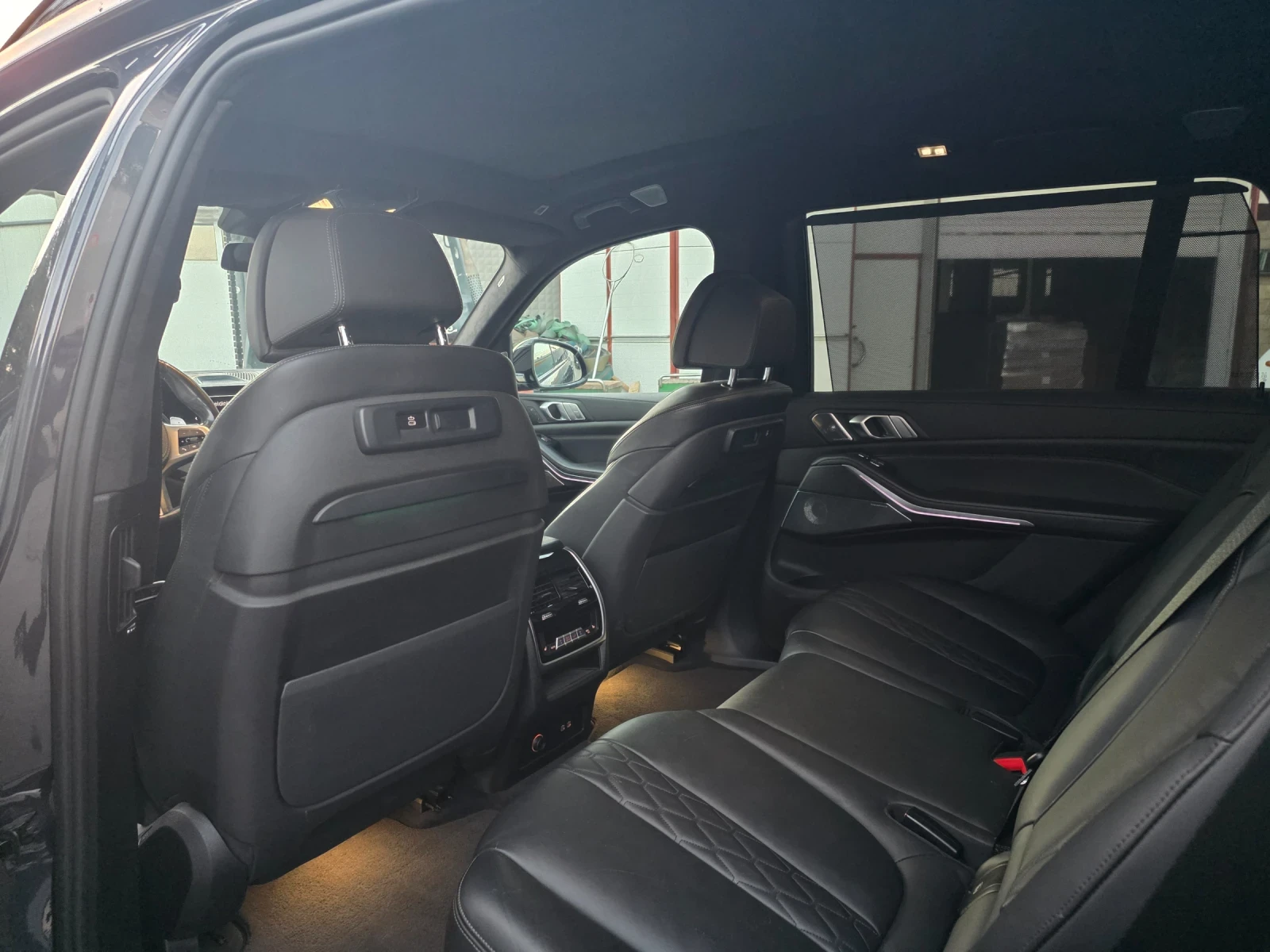 BMW X7 M50i, снимка 8 - Автомобили и джипове - 56381788