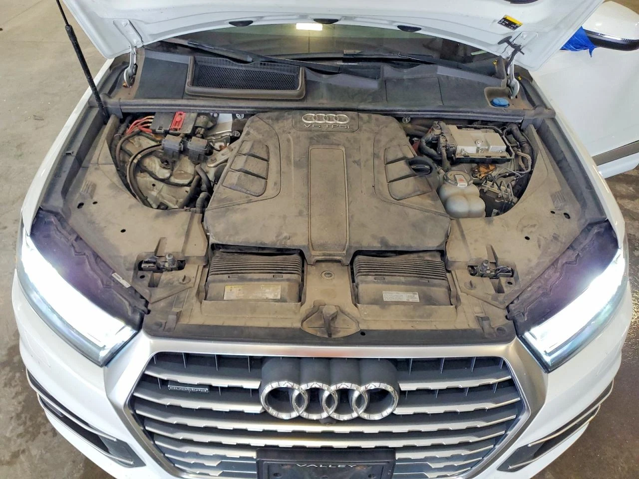 Audi Q7 3.0l Premium Plus, снимка 12 - Автомобили и джипове - 56444883