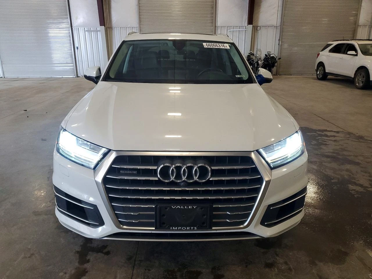 Audi Q7 3.0l Premium Plus, снимка 5 - Автомобили и джипове - 56444883