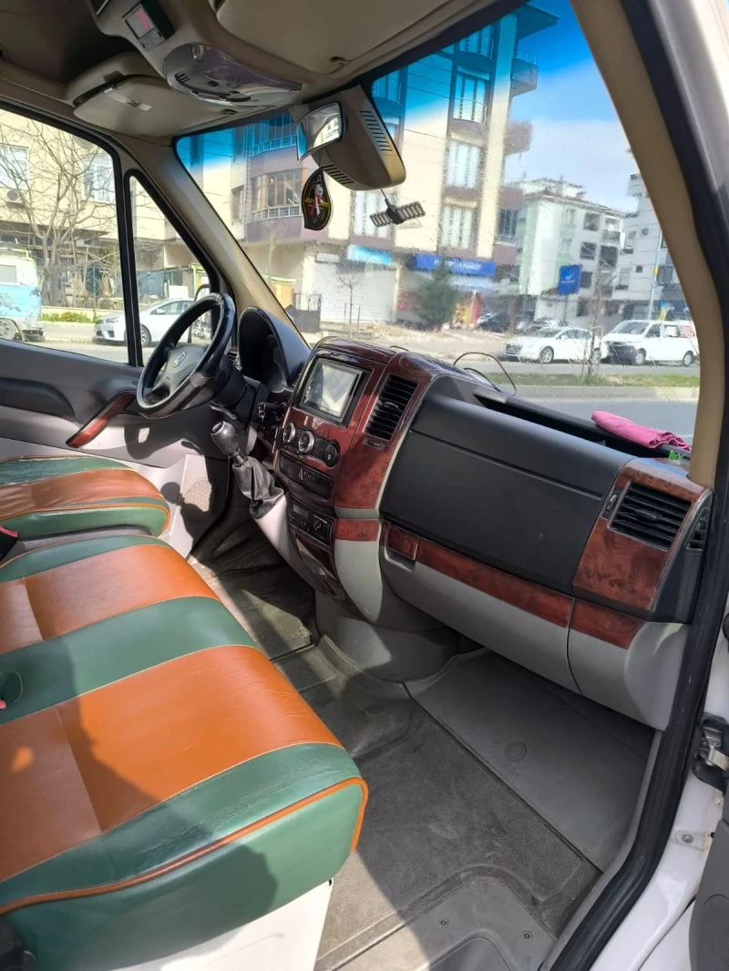 VW Crafter, снимка 2 - Бусове и автобуси - 50719886